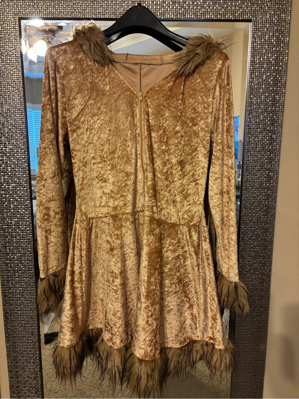 Womenโs Lioness Halloween Costume